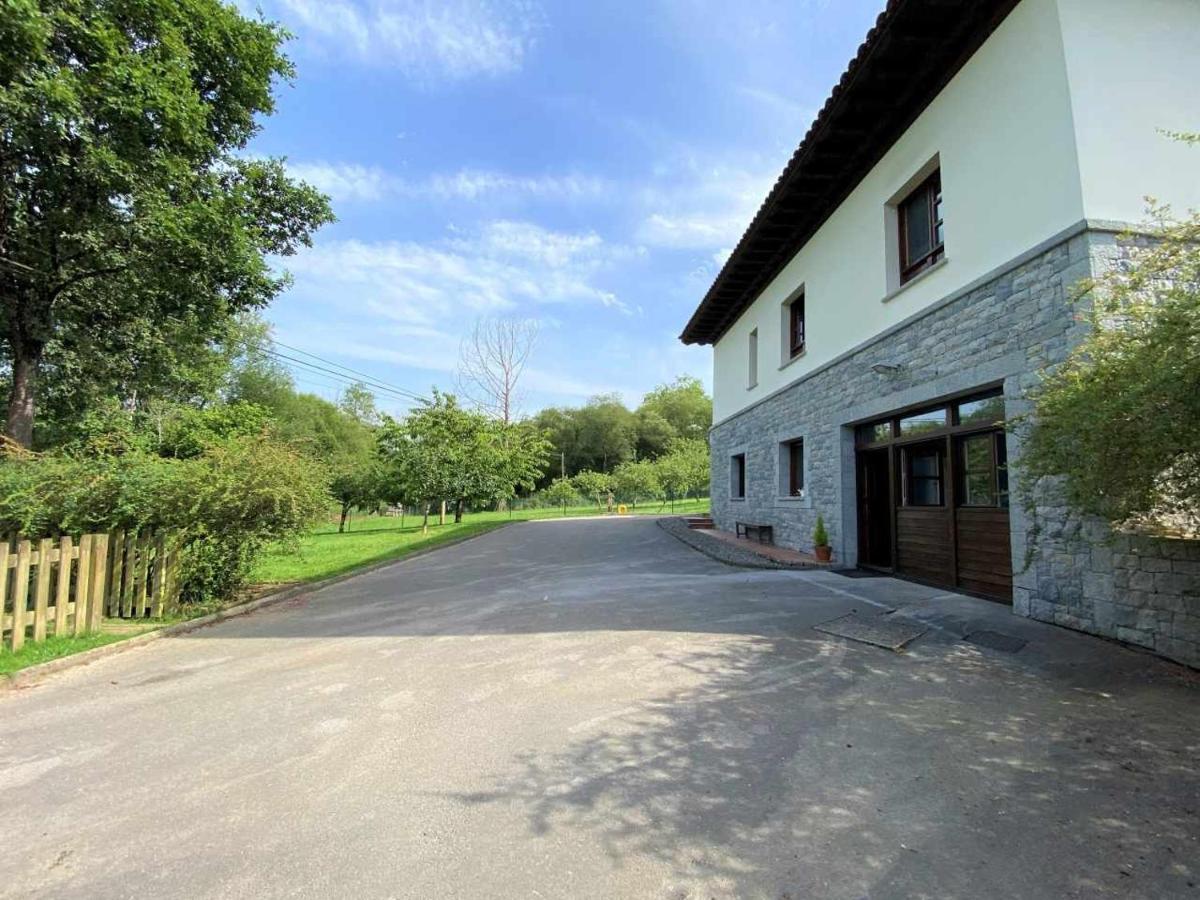 Casa De Los Carpinteros Arriondas Exterior foto